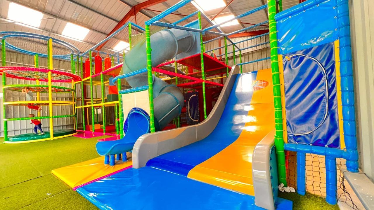 Camping Country Park Touquin - Site Officiel - Next To Disneyland Paris المظهر الخارجي الصورة